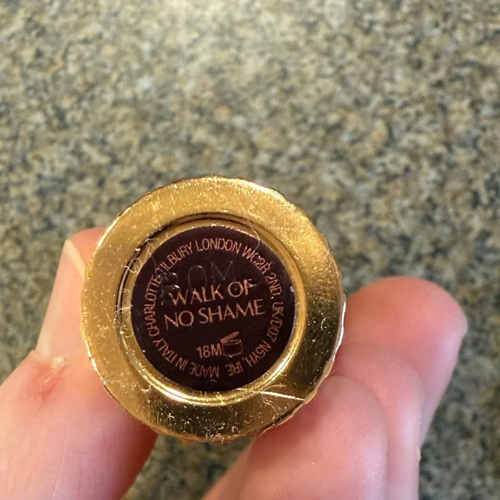 Charlotte Tilbury Gold Lipstick and Deep Red Liner - Picture 2 of 3